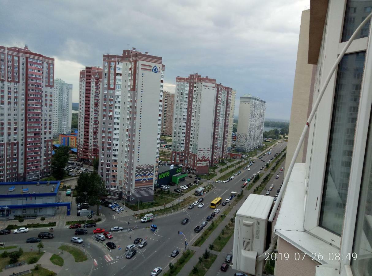 Люкс Апартаменты На Позняках Kiev Bagian luar foto