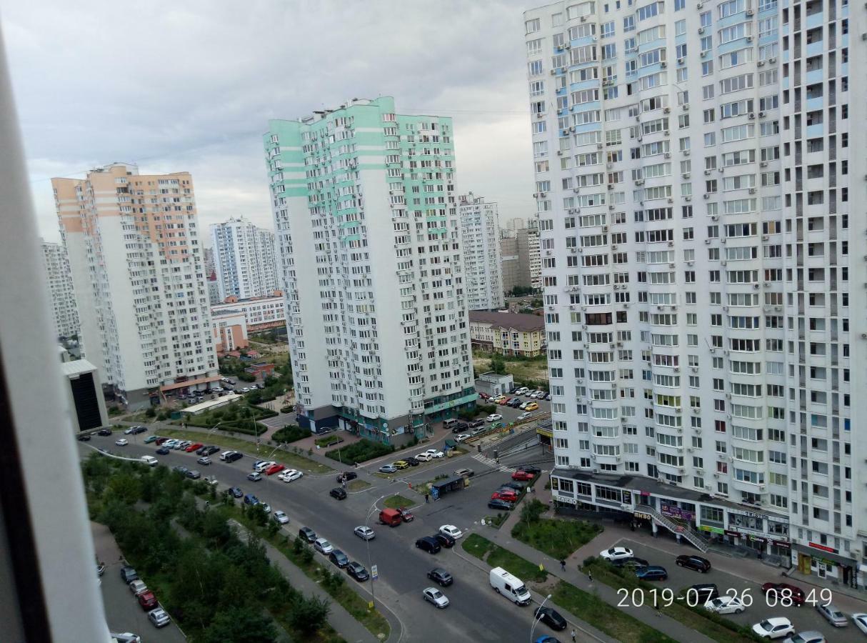 Люкс Апартаменты На Позняках Kiev Bagian luar foto